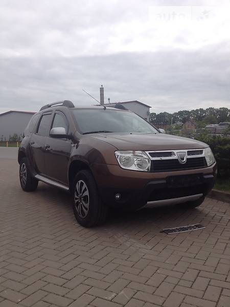 Dacia Duster 2011  випуску Львів з двигуном 1.5 л дизель позашляховик механіка за 9200 долл. 