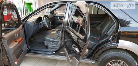 KIA Sorento 2005  випуску Чернівці з двигуном 2.5 л дизель позашляховик автомат за 8700 долл. 