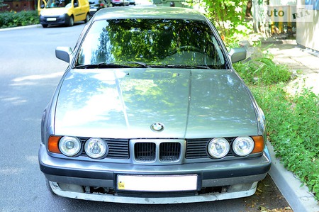 BMW 525 1993  випуску Дніпро з двигуном 2.5 л бензин седан механіка за 3000 долл. 