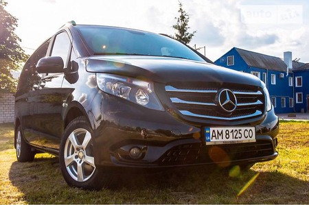 Mercedes-Benz Vito 2015  випуску Житомир з двигуном 1.6 л дизель мінівен механіка за 18850 долл. 