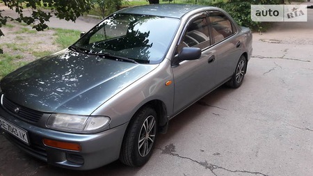 Mazda 323 1995  випуску Дніпро з двигуном 1.5 л газ седан механіка за 3800 долл. 