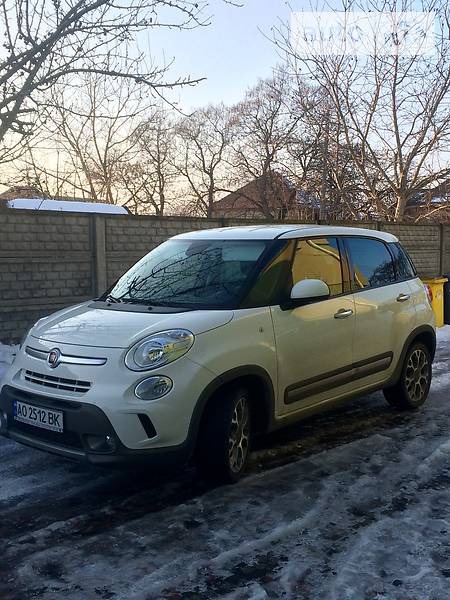 Fiat 500 L 2014  випуску Ужгород з двигуном 1.3 л дизель позашляховик автомат за 14700 долл. 