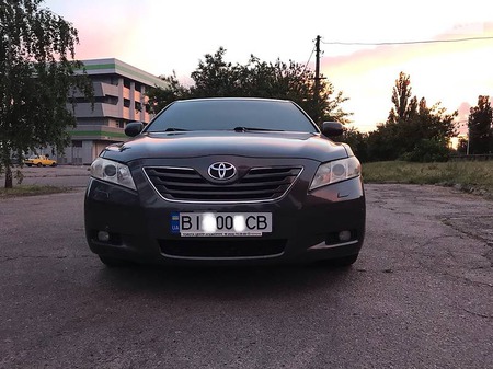 Toyota Camry 2008  випуску Полтава з двигуном 0 л газ седан автомат за 12000 долл. 