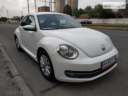 Volkswagen Beetle 2012  випуску Київ з двигуном 1.2 л бензин купе механіка за 11600 долл. 