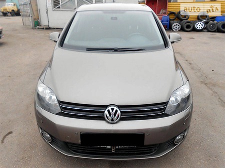 Volkswagen Golf Plus 2012  випуску Запоріжжя з двигуном 1.6 л дизель хэтчбек автомат за 12500 долл. 