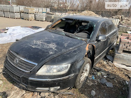 Volkswagen Phaeton 2008  випуску Одеса з двигуном 4.2 л газ седан автомат за 4299 долл. 