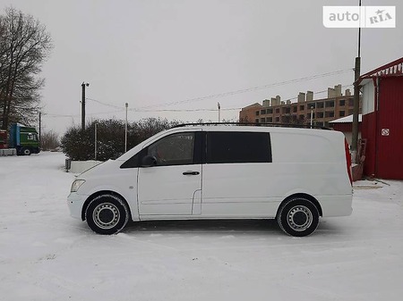 Mercedes-Benz Vito 2012  випуску Чернівці з двигуном 2.2 л дизель мінівен механіка за 12000 долл. 