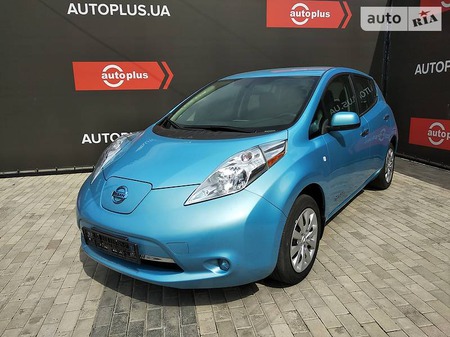 Nissan Leaf 2015  випуску Рівне з двигуном 0 л електро хэтчбек автомат за 15500 долл. 