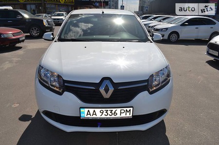 Renault Logan 2013  випуску Київ з двигуном 1.2 л бензин седан механіка за 8900 долл. 