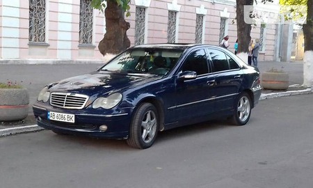 Mercedes-Benz C 200 2000  випуску Вінниця з двигуном 2 л газ седан механіка за 5800 долл. 