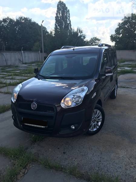 Fiat Doblo 2013  випуску Харків з двигуном 1.3 л дизель універсал механіка за 10000 долл. 