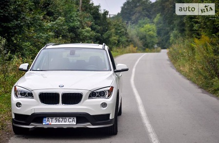 BMW X1 2015  випуску Чернівці з двигуном 2 л бензин позашляховик автомат за 21000 долл. 