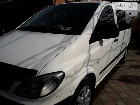 Mercedes-Benz Vito 2004  випуску Черкаси з двигуном 2.2 л  мінівен механіка за 7000 євро 