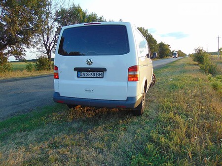 Volkswagen Transporter 2004  випуску Кропивницький з двигуном 1.9 л дизель мінівен механіка за 10500 долл. 