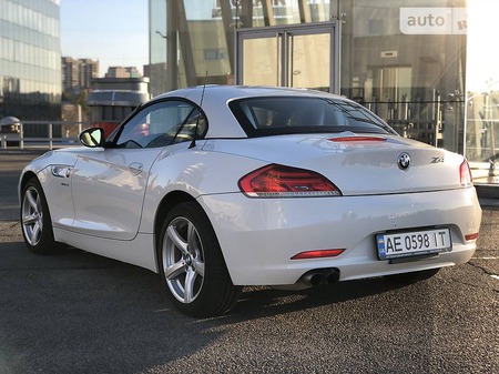 BMW Z4 2014  випуску Дніпро з двигуном 2 л бензин кабріолет автомат за 28500 долл. 