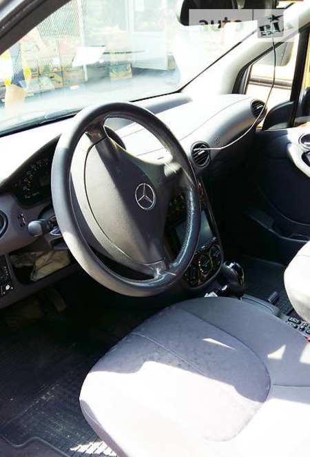 Mercedes-Benz A 160 2002  випуску Львів з двигуном 1.6 л газ хэтчбек автомат за 5700 долл. 
