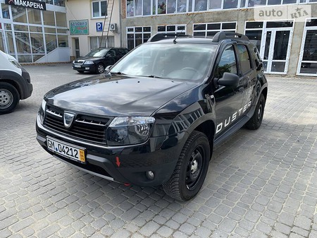 Dacia Duster 2013  випуску Львів з двигуном 1.5 л дизель позашляховик механіка за 11650 долл. 