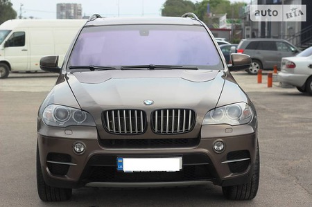 BMW X5 2011  випуску Запоріжжя з двигуном 4.4 л бензин позашляховик автомат за 22900 долл. 