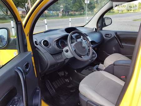 Renault Kangoo 2013  випуску Рівне з двигуном 0 л електро мінівен автомат за 7490 долл. 