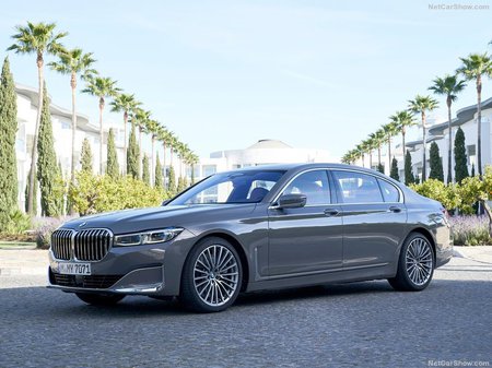 BMW 740 2020  випуску  з двигуном 3 л бензин седан автомат за 2911126 грн. 