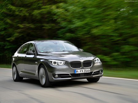 BMW 540 2020  випуску  з двигуном 3 л бензин седан автомат за 1536700 грн. 