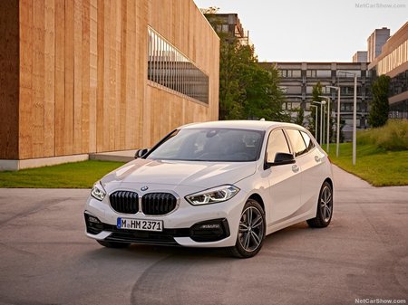BMW 118 2020  випуску  з двигуном 1.5 л бензин хэтчбек механіка за 863417 грн. 