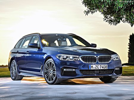 BMW 530 2020  випуску  з двигуном 2 л бензин універсал автомат за 1560955 грн. 