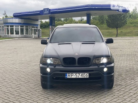 BMW X5 2003  випуску Львів з двигуном 3 л бензин позашляховик механіка за 4400 долл. 