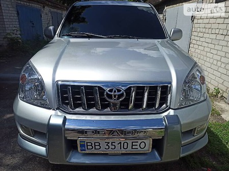 Toyota Land Cruiser Prado 2006  випуску Луганськ з двигуном 4 л  позашляховик  за 17500 долл. 