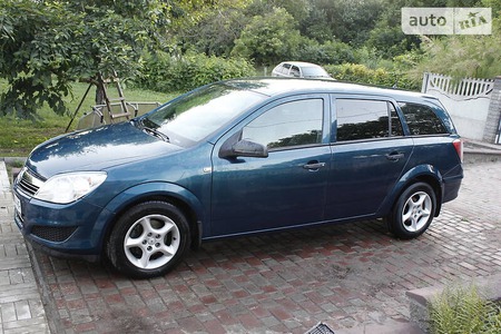 Opel Astra 2007  випуску Рівне з двигуном 1.3 л дизель універсал  за 5800 долл. 