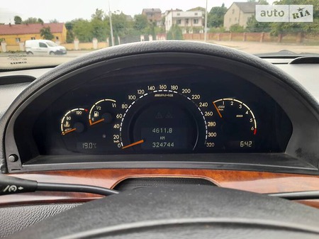 Mercedes-Benz S 55 AMG 2000  випуску Львів з двигуном 5 л  седан  за 10999 долл. 