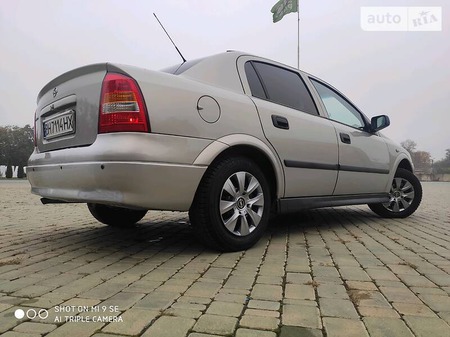 Opel Astra 2005  випуску Одеса з двигуном 1.3 л бензин седан механіка за 4100 долл. 