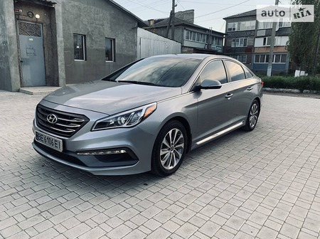 Hyundai Sonata 2014  випуску Миколаїв з двигуном 2.4 л бензин седан  за 12900 долл. 