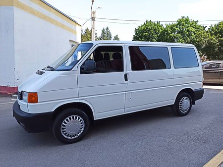 Volkswagen Transporter 1999  випуску Харків з двигуном 1.9 л дизель мінівен  за 5800 долл. 