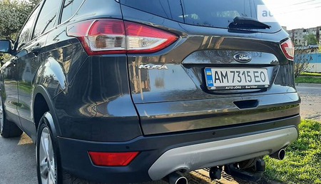 Ford Kuga 2015  випуску Житомир з двигуном 2 л дизель позашляховик механіка за 16550 долл. 