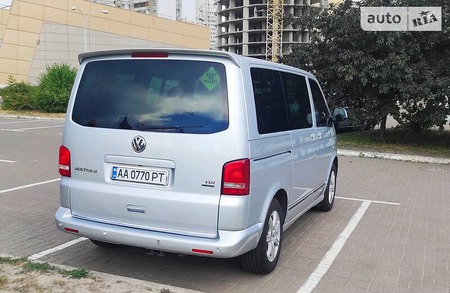 Volkswagen Multivan 2012  випуску Київ з двигуном 2 л дизель мінівен автомат за 22500 долл. 