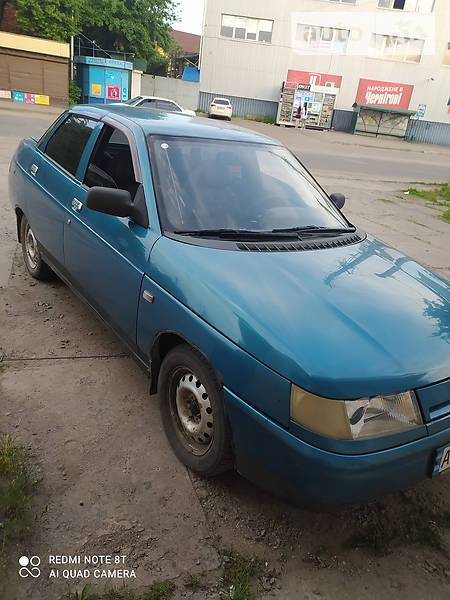 Lada 2110 2000  випуску Харків з двигуном 1.5 л  седан механіка за 2300 долл. 