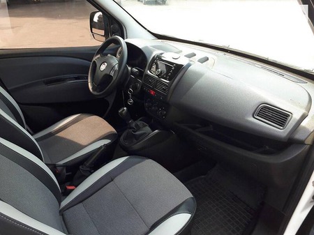 Fiat Doblo 2013  випуску Суми з двигуном 1.3 л дизель універсал механіка за 6800 долл. 
