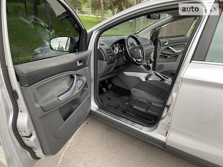 Ford Kuga 2011  випуску Київ з двигуном 2 л дизель позашляховик механіка за 10300 долл. 