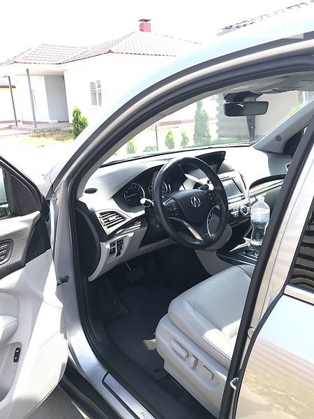 Acura MDX 2017  випуску Київ з двигуном 3.5 л бензин позашляховик автомат за 32000 долл. 
