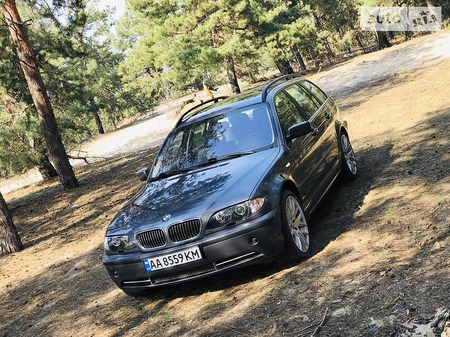 BMW 330 2002  випуску Київ з двигуном 3 л бензин універсал автомат за 7999 долл. 