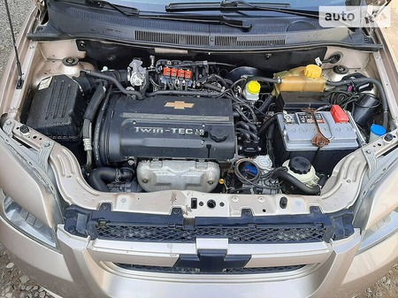 Chevrolet Aveo 2008  випуску Івано-Франківськ з двигуном 1.6 л  седан механіка за 4699 долл. 
