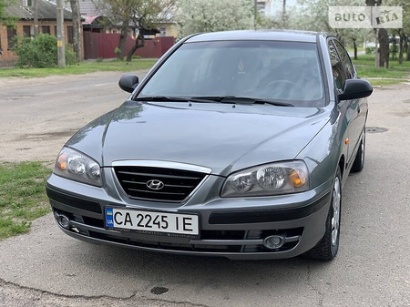 Hyundai Elantra 2009  випуску Черкаси з двигуном 1.6 л  седан механіка за 5400 долл. 