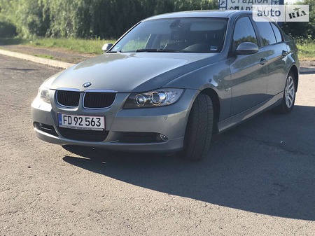 BMW 318 2006  випуску Рівне з двигуном 2 л бензин седан механіка за 7150 долл. 