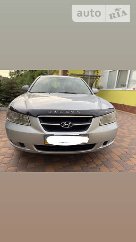 Hyundai Sonata 2007  випуску Київ з двигуном 2 л бензин седан механіка за 5000 долл. 