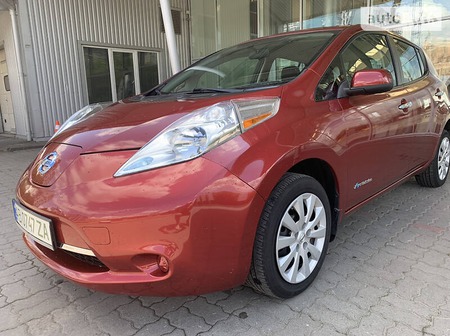 Nissan Leaf 2014  випуску Луцьк з двигуном 0 л електро хэтчбек автомат за 9500 долл. 