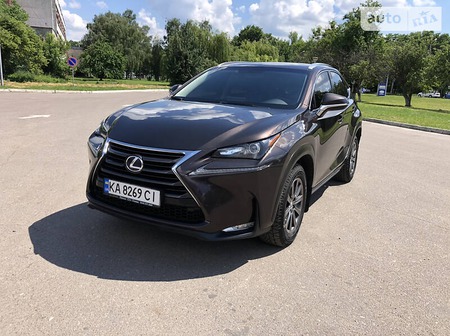 Lexus NX 300h 2015  випуску Суми з двигуном 2.5 л гібрид позашляховик автомат за 28700 долл. 