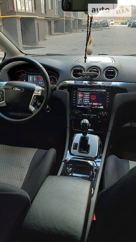 Ford S-Max 2010  випуску Івано-Франківськ з двигуном 2 л дизель мінівен автомат за 10500 долл. 