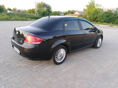 Fiat Linea 2007  випуску Суми з двигуном 1.4 л бензин седан механіка за 5900 долл. 