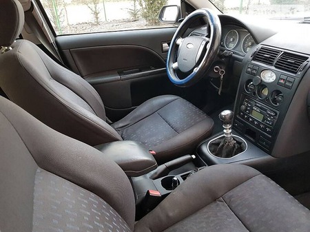 Ford Mondeo 2001  випуску Одеса з двигуном 2 л дизель хэтчбек механіка за 1699 долл. 